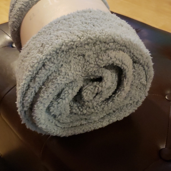 Blanket super soft plush NWT - Picture 5 of 7
